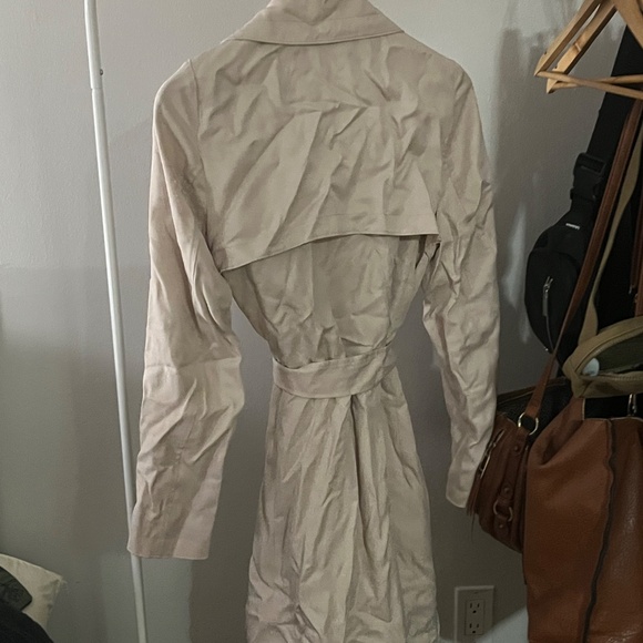 Babaton Cream Trench/Duster Coat [will steam if bought] - Picture 3 of 4